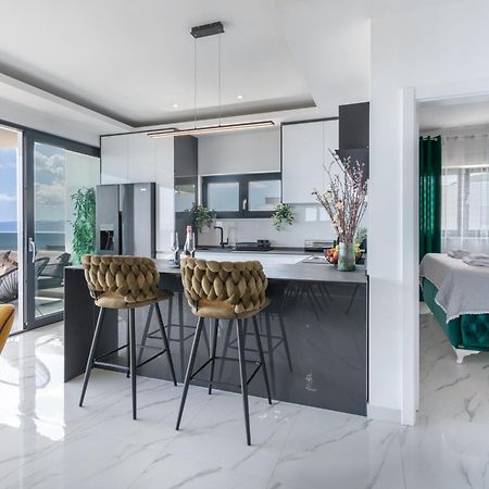 Lux Penthouse Panoramic View With Jacuzzi Daire Makarska Dış mekan fotoğraf