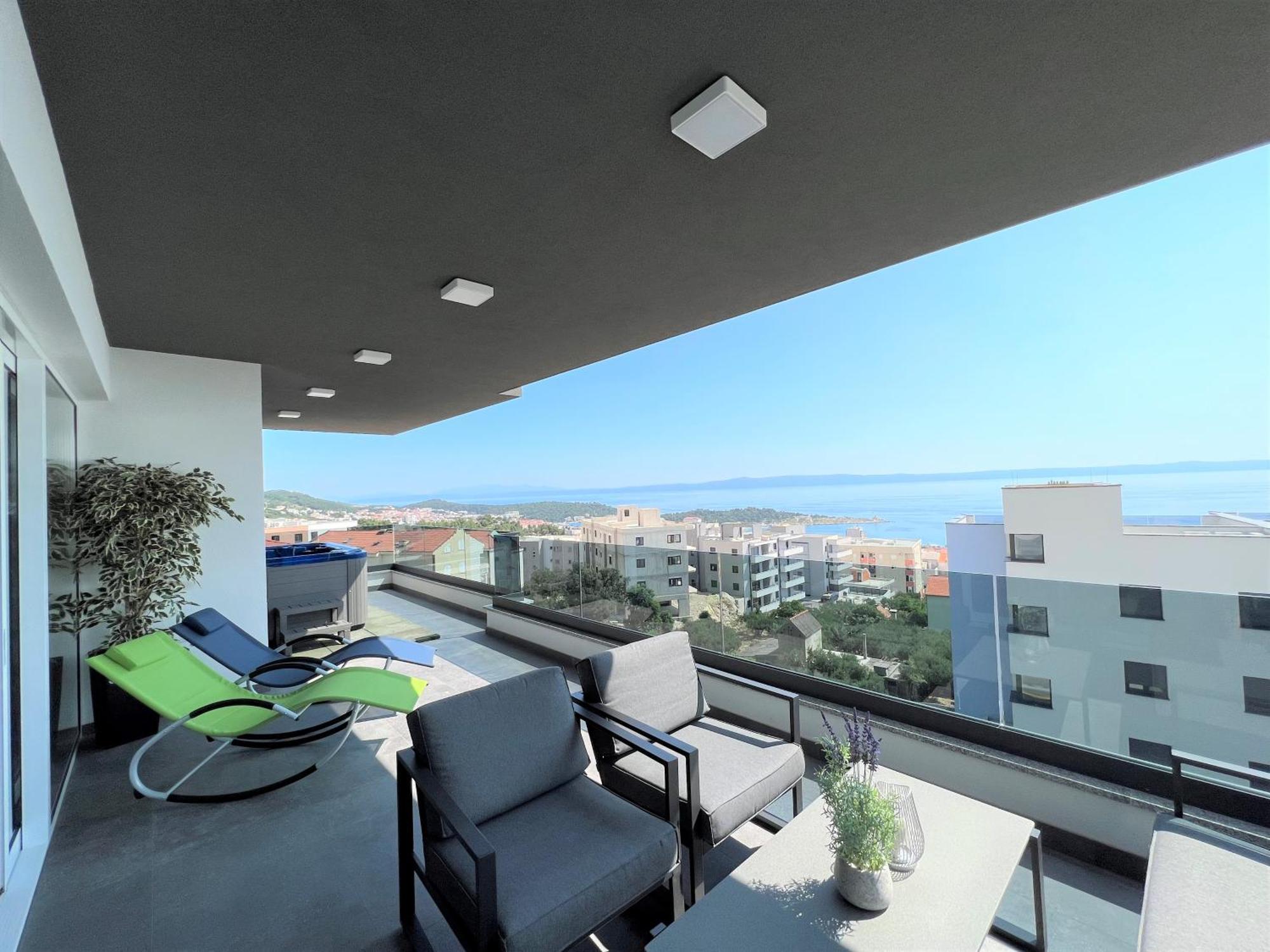 Lux Penthouse Panoramic View With Jacuzzi Daire Makarska Dış mekan fotoğraf