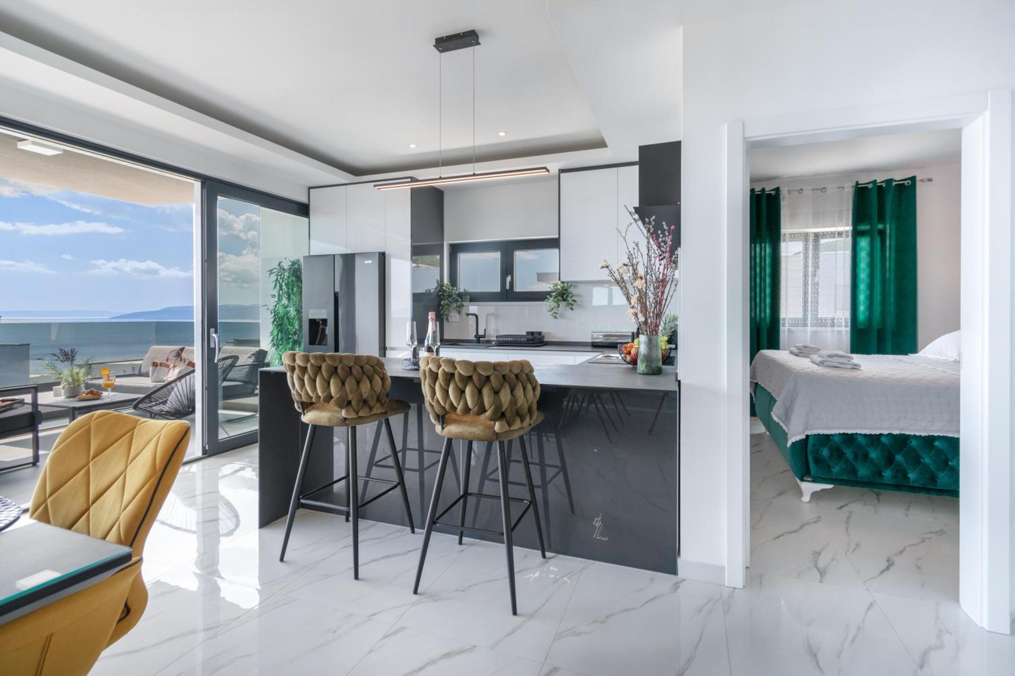 Lux Penthouse Panoramic View With Jacuzzi Daire Makarska Dış mekan fotoğraf