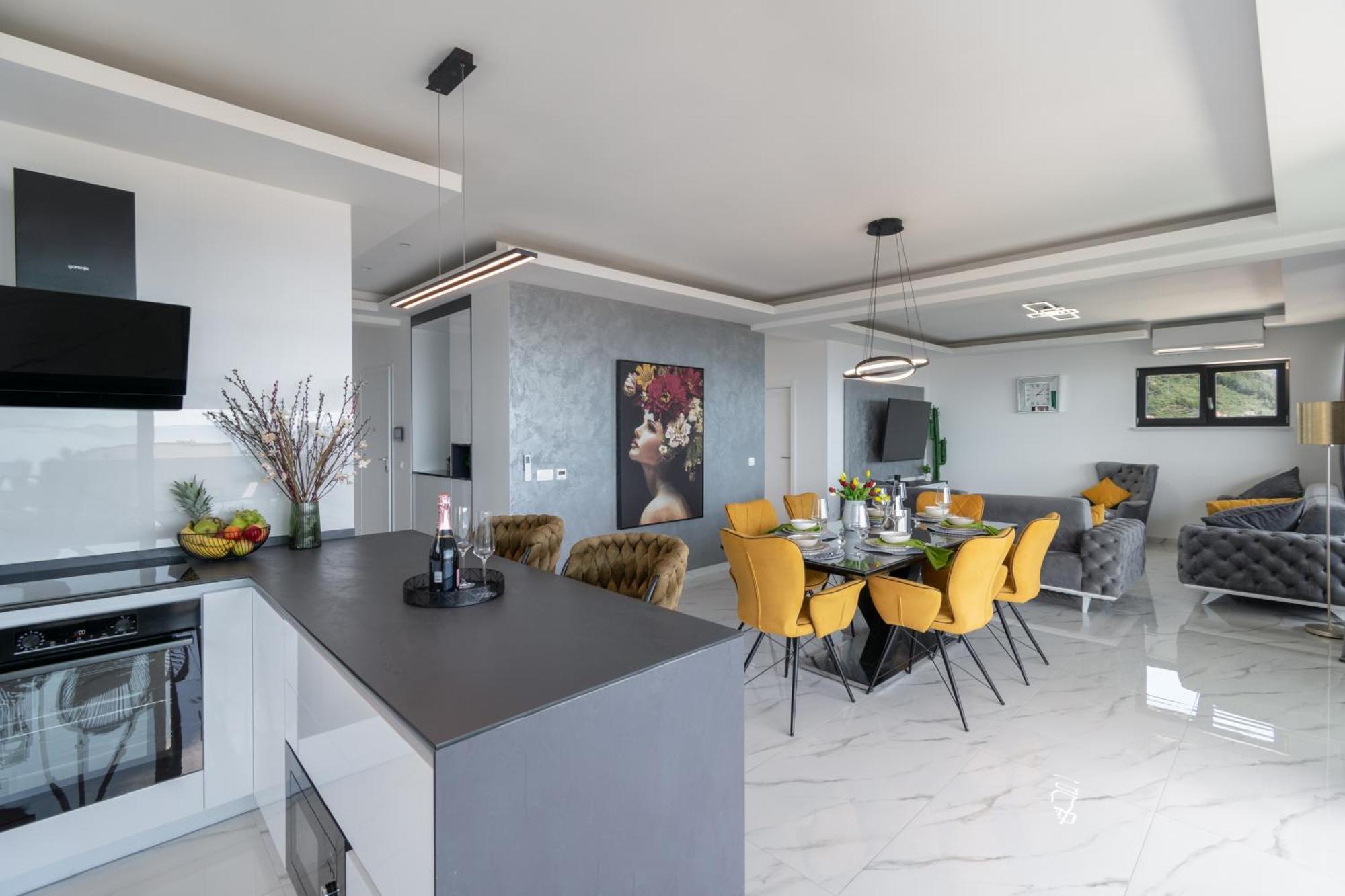 Lux Penthouse Panoramic View With Jacuzzi Daire Makarska Dış mekan fotoğraf