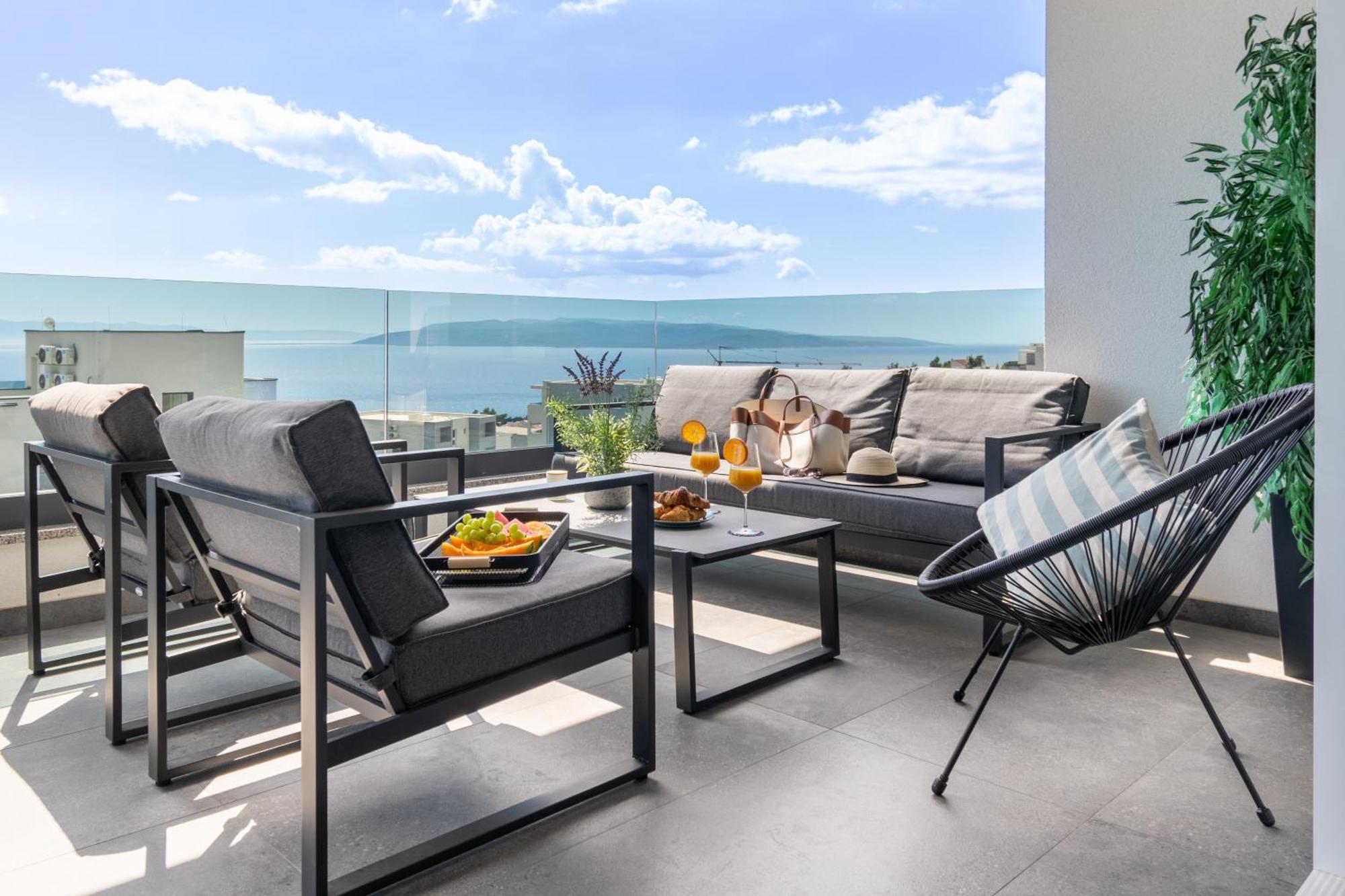 Lux Penthouse Panoramic View With Jacuzzi Daire Makarska Dış mekan fotoğraf