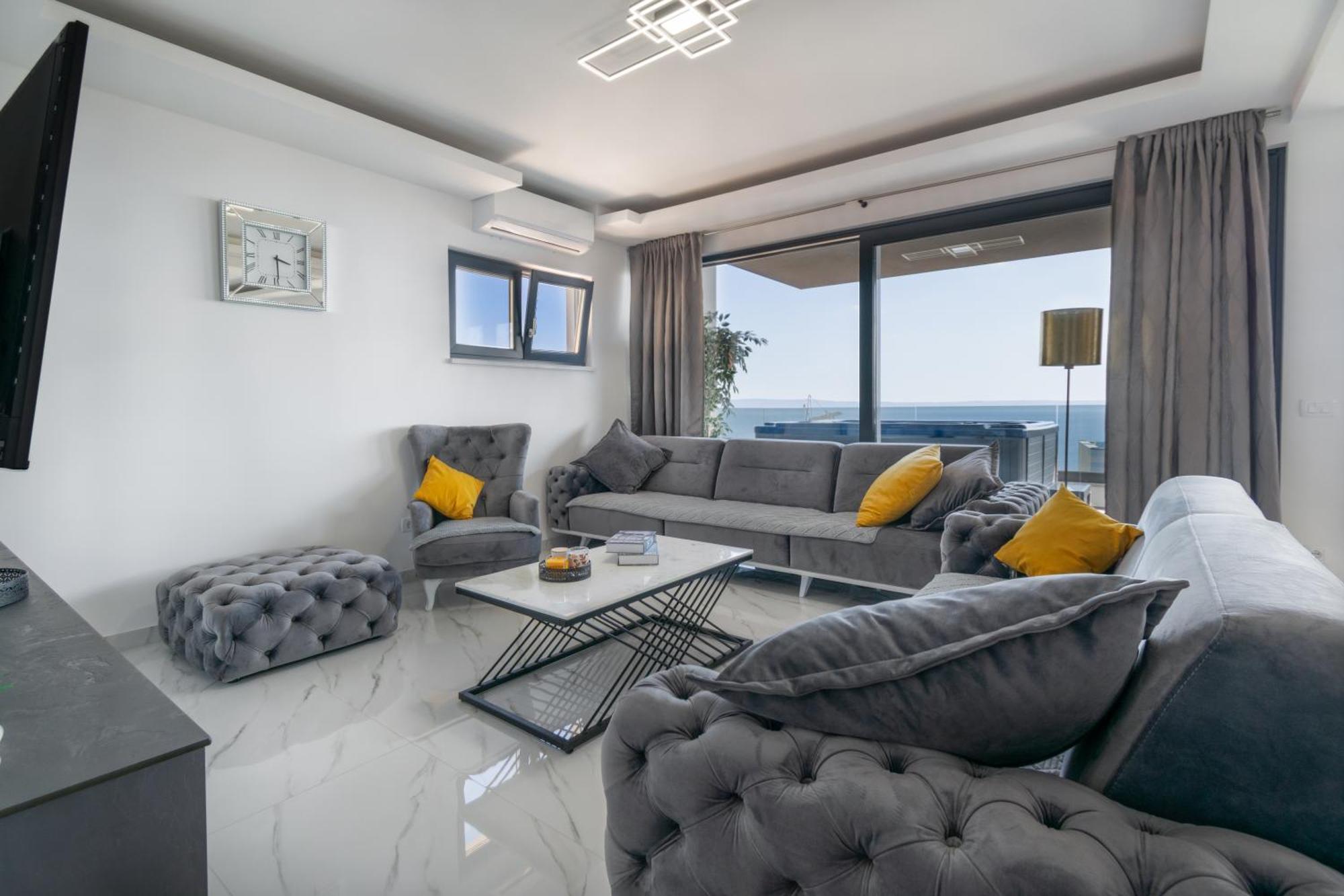 Lux Penthouse Panoramic View With Jacuzzi Daire Makarska Dış mekan fotoğraf