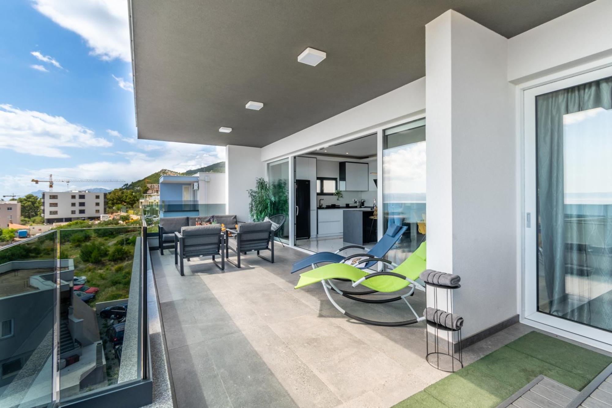 Lux Penthouse Panoramic View With Jacuzzi Daire Makarska Dış mekan fotoğraf